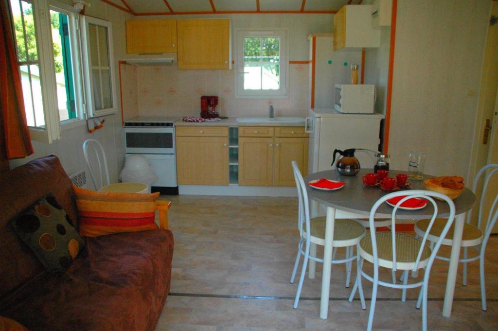 La Lande Du Moulin Hotell Sulniac Rom bilde